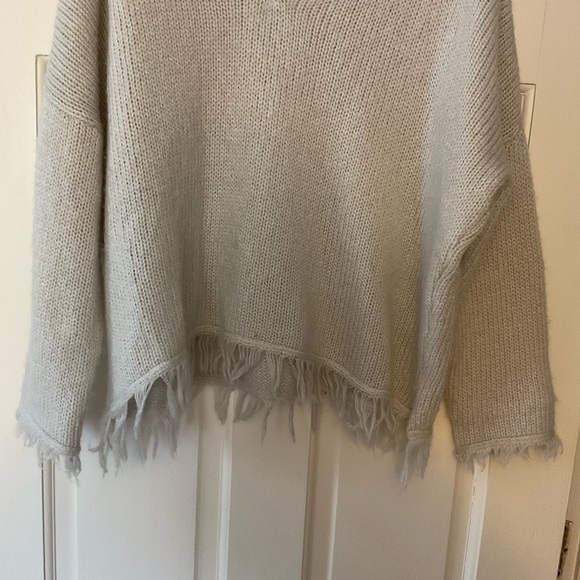 Wooden Ships Ecru Sweater Fringe Mohair Wool Pullover V Neck Beachy Size S / M - Picture 4 of 7